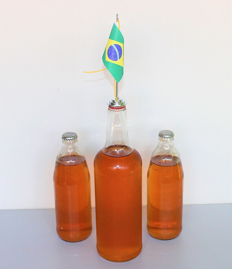 com-tarifaco-dos-eua,-ceara-comprara-cajuina-e-outros-produtos-para-escolas-e-hospitais