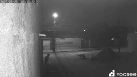 moradores-denunciam-que-homem-defeca-repetidamente-em-frente-a-mesma-casa-em-fortaleza