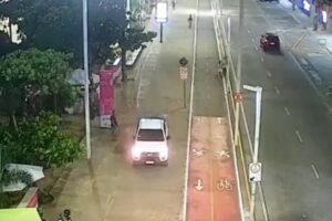 motorista-embriagado-e-preso-apos-dirigir-carro-sobre-o-calcadao-da-av.-beira-mar,-em-fortaleza