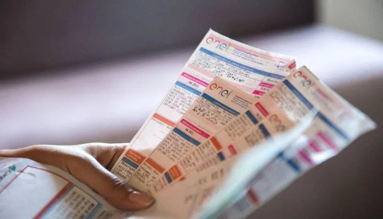 enel-ceara-avisa-que-consumidores-poderao-receber-duas-faturas-em-setembro;-entenda
