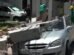 muro-cai-em-cima-de-carro-estacionado-no-bairro-varjota,-em-fortaleza;-nao-houve-feridos