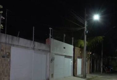 moradores-do-bairro-ancuri,-em-itaitinga,-denunciam-invasoes-frequentes-a-residencias