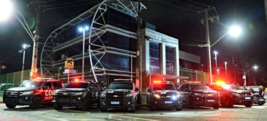 mandante-da-morte-de-duas-irmas-no-carlito-pamplona-e-preso-em-imovel-no-porto-das-dunas