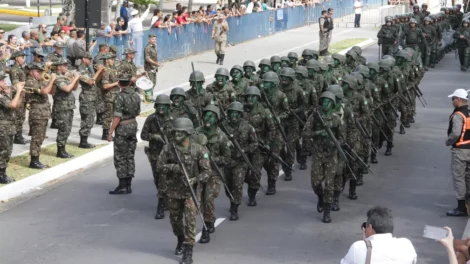 exercito-participa-do-desfile-civico-militar-de-7-de-setembro-na-beira-mar-de-fortaleza