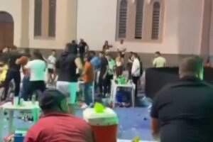 festa-de-aniversario-de-potengi-termina-em-confusao-generalizada-proximo-a-igreja-matriz