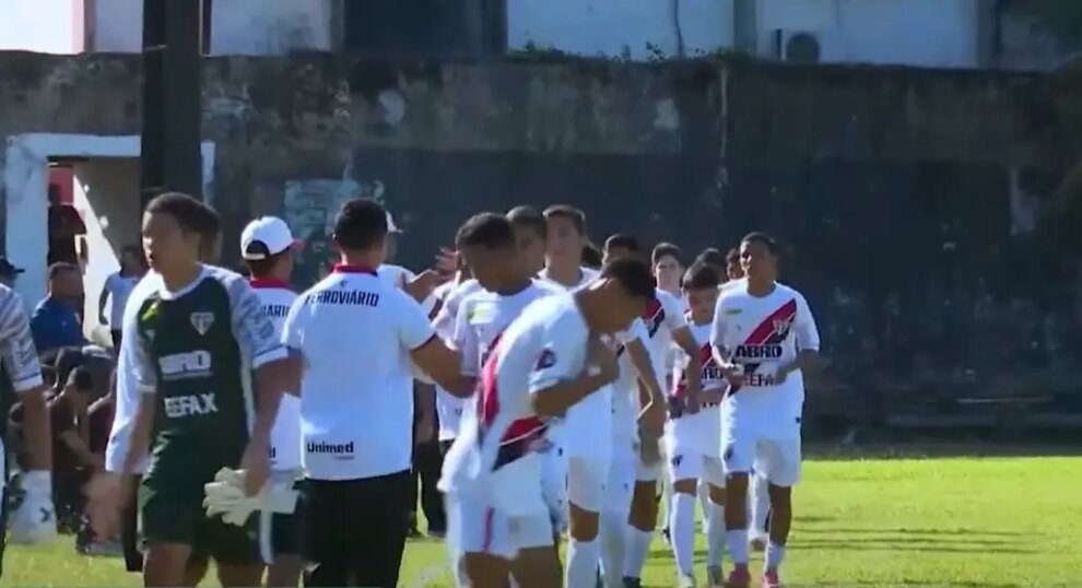base-do-ferroviario-se-torna-vitrine-para-sonhos-e-novas-promessas-do-futebol-brasileiro