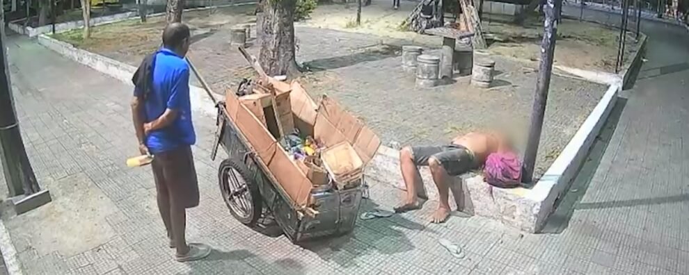 carrinho-de-reciclagem-de-reciclador-e-furtado-na-rua,-em-fortaleza,-enquanto-vitima-dormia