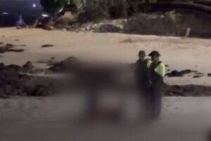 casal-e-abordado-por-pms-apos-ser-flagrado-praticando-ato-obsceno-na-beira-mar,-em-fortaleza