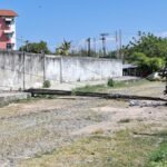 queda-de-poste-apos-acidente-com-caminhao-deixa-moradores-sem-energia-no-jardim-das-oliveiras