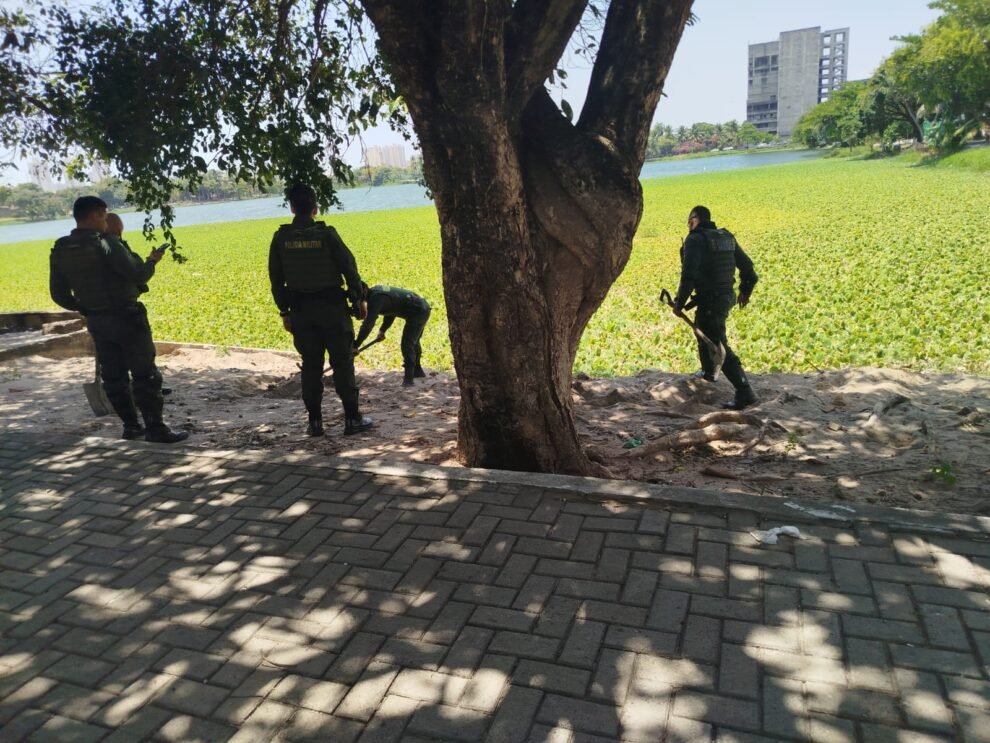 policia-apreende-drogas-enterradas-proximo-a-lagoa-do-porangabucu,-em-fortaleza