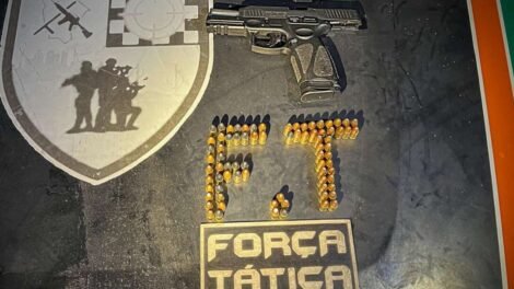 homem-e-preso-com-pistola-e-77-municoes-no-bairro-vicente-pinzon,-em-fortaleza