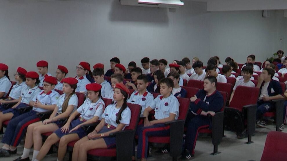 procuradoria-da-mulher-promove-palestras-sobre-violencia-de-genero-em-escolas-cearenses