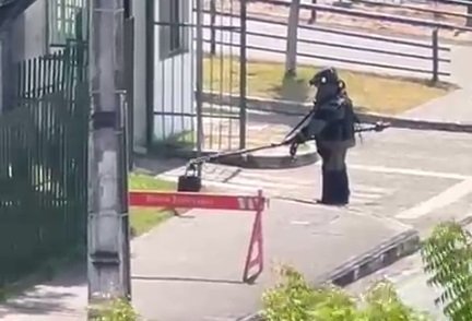 esquadrao-de-bombas-da-pm-analisa-suspeita-de-bomba-no-forum-clovis-bevilaqua,-em-fortaleza