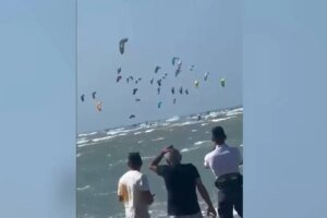atleta-morre-afogado-durante-competicao-de-kitesurf-na-praia-de-tatajuba,-em-camocim-(ce)