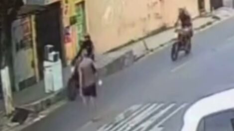 idoso-morre-atropelado-por-moto-ao-sair-de-padaria-em-avenida-de-fortaleza