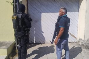 mae-e-filha-sao-presas-por-trafico-de-drogas-em-cascavel,-no-ceara