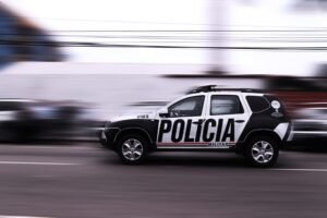 homem-pede-corrida-de-taxi,-rende-motorista-e-leva-todos-os-pertences-da-vitima