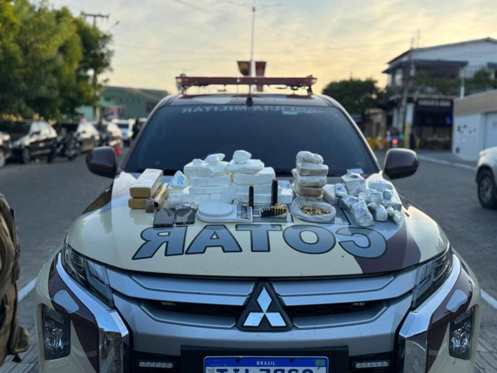 policia-apreende-quase-20-quilos-de-droga-em-caninde