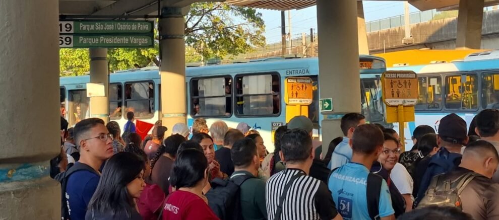 mais-de-20-linhas-sao-suspensas-por-empresas-de-onibus,-em-fortaleza,-a-partir-desta-segunda-(29)