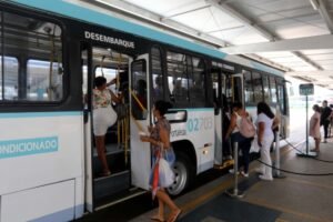 prefeitura-afirma-que-suspensao-de-linhas-de-onibus-em-fortaleza-foi-decisao-das-empresas-sem-consulta-a-etufor