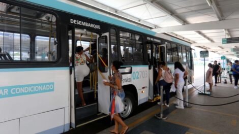 prefeitura-afirma-que-suspensao-de-linhas-de-onibus-em-fortaleza-foi-decisao-das-empresas-sem-consulta-a-etufor