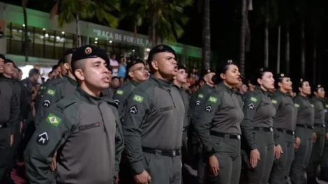 solenidade-promove-59-policiais-militares-ao-cargo-de-oficiais-em-fortaleza