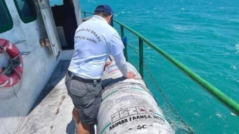 embarcacao-e-encontrada-a-deriva-no-litoral-oeste-do-ceara;-marinha-investiga-caso