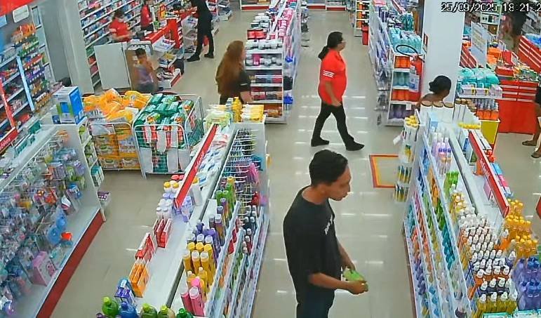 criminoso-furta-colonias-infantis-em-farmacia-no-bairro-maraponga,-em-fortaleza