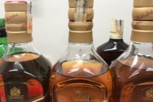 bares-do-ceara-reforcam-cuidado-na-compra-de-bebidas-apos-casos-de-intoxicacao-no-brasil