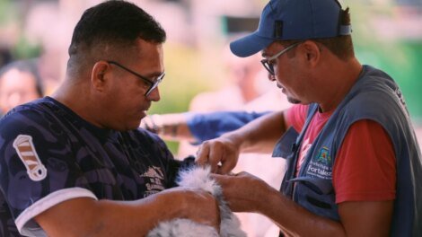 dia-d-de-vacinacao-para-caes-e-gatos-acontece-neste-sabado-(4)-em-tres-regionais-de-fortaleza;-confira-os-locais