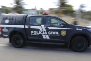 homem-e-preso-com-dois-carros-furtados-de-locadora-de-veiculos-em-cumbuco,-no-ceara
