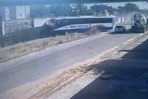 onibus-com-operarios-mata-motociclista-apos-manobra-desgovernada,-em-aquiraz