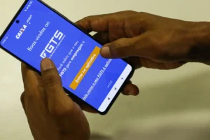 governo-restringe-antecipacao-de-saque-aniversario-do-fgts;-veja-como-ficaram-as-regras