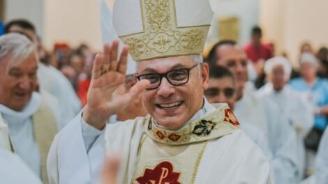 arcebispo-de-fortaleza,-dom-gregorio-rezara-terco-com-criancas-no-dia-de-nossa-senhora-aparecida