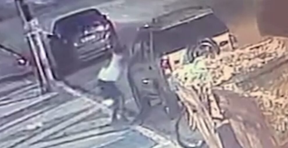 criminoso-quebra-vidro-de-carro-e-furta-saxofone-e-equipamentos-na-area-nobre-de-fortaleza