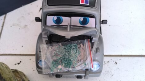 receita-federal-apreende-drogas-escondidas-em-carrinho-de-brinquedo-e-compressor-em-fortaleza