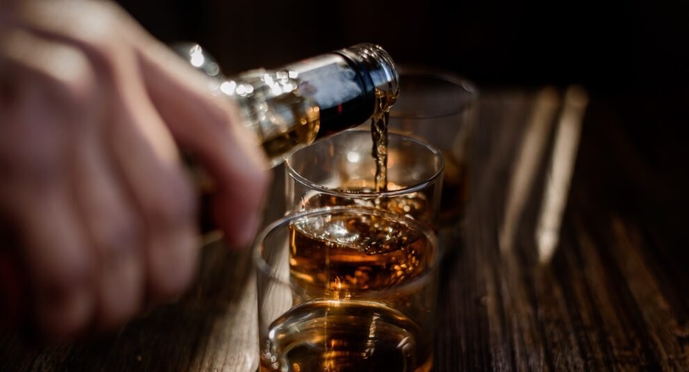 ceara-investiga-novos-casos-suspeitos-de-intoxicacao-por-metanol,-incluindo-uma-morte;-confira