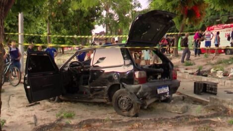tres-pessoas-ficam-feridas-apos-carro-perder-o-controle-e-causar-acidente-grave-em-fortaleza