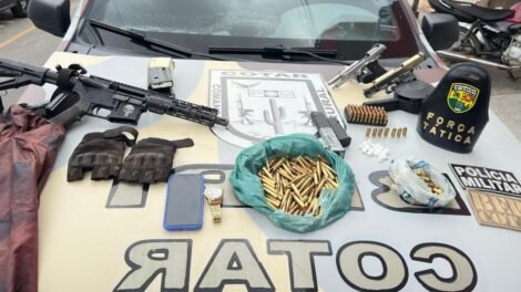 dois-criminosos-morrem-em-confronto-com-a-policia-durante-operacao-em-boa-viagem/ce