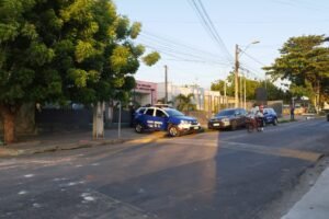 homem-tenta-se-esconder-em-creche-ao-fugir-da-policia-e-acaba-preso-em-fortaleza