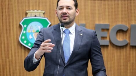 deputado-danniel-oliveira-passa-mal-durante-sessao-na-assembleia-legislativa-do-ceara
