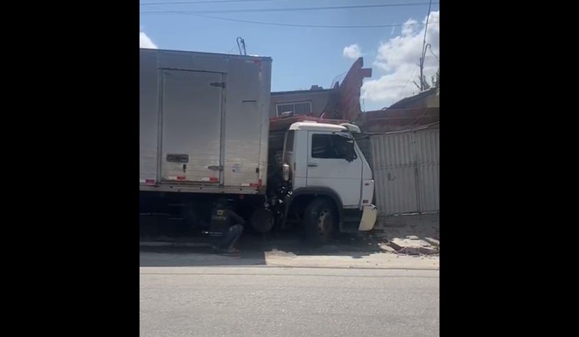 caminhoneiro-morre-atropelado-pelo-proprio-caminhao-ao-salvar-criancas-no-ceara