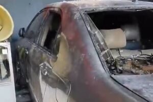 carro-e-incendiado-e-moradores-expulsos-por-faccao-em-fortaleza