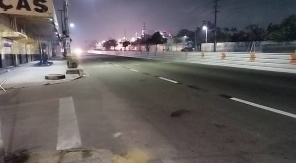 fumaca-de-incendio-em-fortaleza-toma-ruas-do-bairro-boa-vista-e-afeta-transito-e-moradores