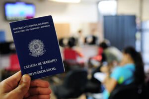 sine-de-fortaleza-oferece-mais-de-2-mil-vagas-de-emprego-na-semana-de-20-a-24-de-outubro