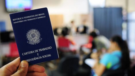 sine-de-fortaleza-oferece-mais-de-2-mil-vagas-de-emprego-na-semana-de-20-a-24-de-outubro