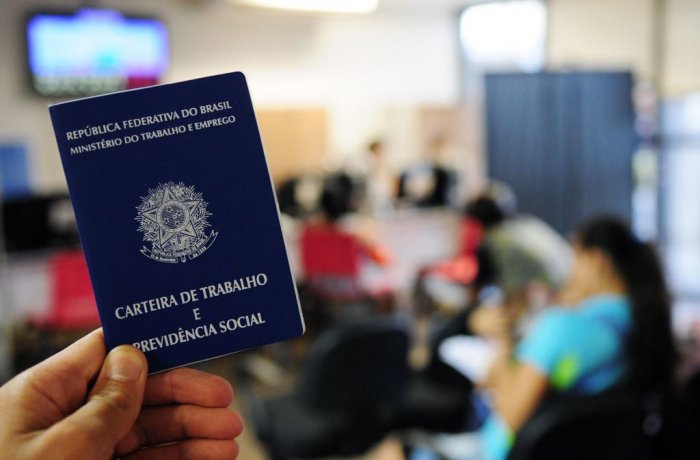 sine-de-fortaleza-oferece-mais-de-2-mil-vagas-de-emprego-na-semana-de-20-a-24-de-outubro