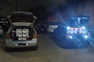 policia-militar-apreende-paredoes-e-autua-dois-homens-por-poluicao-sonora-em-fortaleza