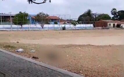 homem-e-sequestrado-em-fortaleza-e-morto-a-tiros-em-campo-de-futebol-em-maracanau