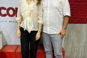 juliana-carneiro-fala-sobre-superacao-e-expansao-da-american-news-beauty-no-programa-conexoes